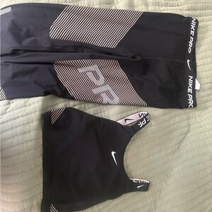 Nike Pro Black and White Activewear Set